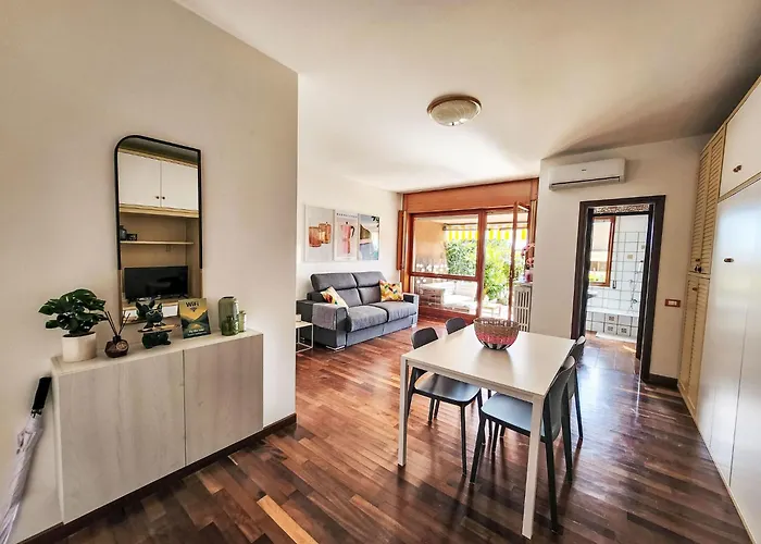 By The By Interhome *